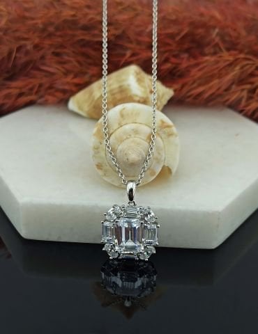 925 Ayar Zirkon Taşlı Gümüş Kolye