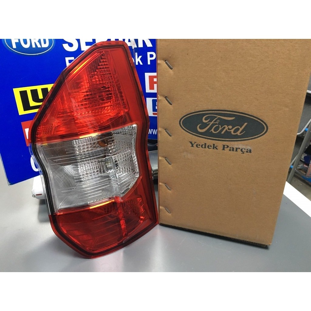 Ford Courier Arka Stop Lambası Sağ 2014-2023 Yıllar  Arası Orjinal Otosan