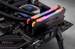 CORSAIR CMW64GX4M2D3600C18 64GB (2X32GB) DDR4 3600MHz CL18 VENGEANCE RGB PRO SOGUTUCULU DIMM BELLEK BLACK