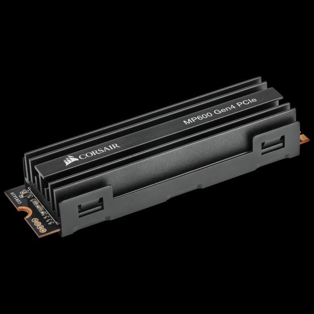 CORSAIR CSSD-F4000GBMP400 FORCE MP400 SERIES GEN3 M.2 SSD 4TB 3.400MB/s OKUMA HIZI/ 3.000MB/s YAZMA HIZI