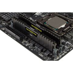 CORSAIR CMK32GX4M2F4000C19 32GB (2x16GB) DDR4 4000MHz CL19 VENGEANCE LPX SOGUTUCULU DIMM BELLEK BLACK