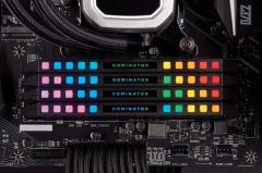 CORSAIR CMT32GX4M4C3600C18 32GB (4X8GB) DDR4 3600MHz CL18 DOMINATOR PLATINUM RGB SOĞUTUCULU SIYAH DIMM BELLEK