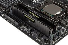 CORSAIR CMK16GX4M1Z3200C16 16GB DDR4 3200MHz CL16 VENGEANCE LPX BLACK SOGUTUCULU DIMM BELLEK