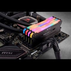 CORSAIR CMW64GX4M4C3200C16 64GB (4X16GB) DDR4 3200MHz CL16 VENGEANCE RGB PRO SOGUTUCULU DIMM BELLEK BLACK