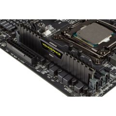 CORSAIR CMK4GX4M1A2400C14 4GB DDR4 2400MHz CL14 VENGEANCE LPX SOGUTUCULU DIMM BELLEK BLACK