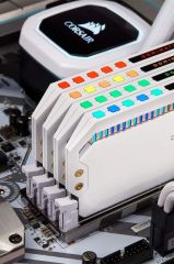 CORSAIR CMT64GX4M4C3200C16W 64GB (4X16GB) DDR4 3200MHz CL16 DOMINATOR PLATINUM RGB SOĞUTUCULU BEYAZ DIMM BELLEK
