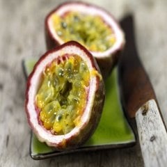 Tüplü Passiflora Edulis (Maruçya) Fidesi (10 Adet)