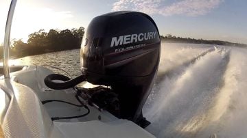 Mercury 150HP Uzun Şaft Marşlı-Trimli Enjeksiyonlu Deniz Motoru