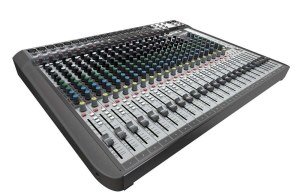 Soundcraft Signature 22 22 Kanal Efektli Analog Mixer