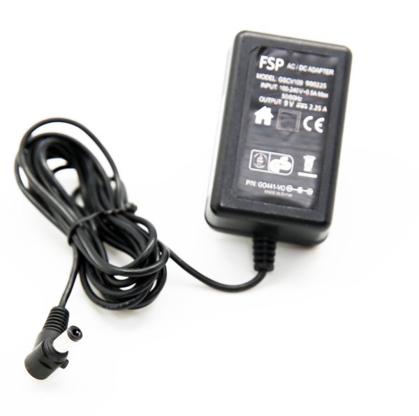 9V 2.25 A Priz Tipi Plastik Kasa Adaptör ( 5.5*2.5mm ) ( Kutusuz Gönderilir )