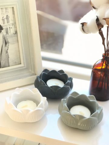 Yogacılar İçin Dekoratif Lotus Çiçeği Mumluk Set  Beyaz