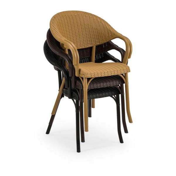 Estetik ve Dayanıklı Enjeksiyon Rattan Plastik Bej Renk Dış Mekan Bahçe Sandalyesi Her Mekana Zarif Bir Dokunuş