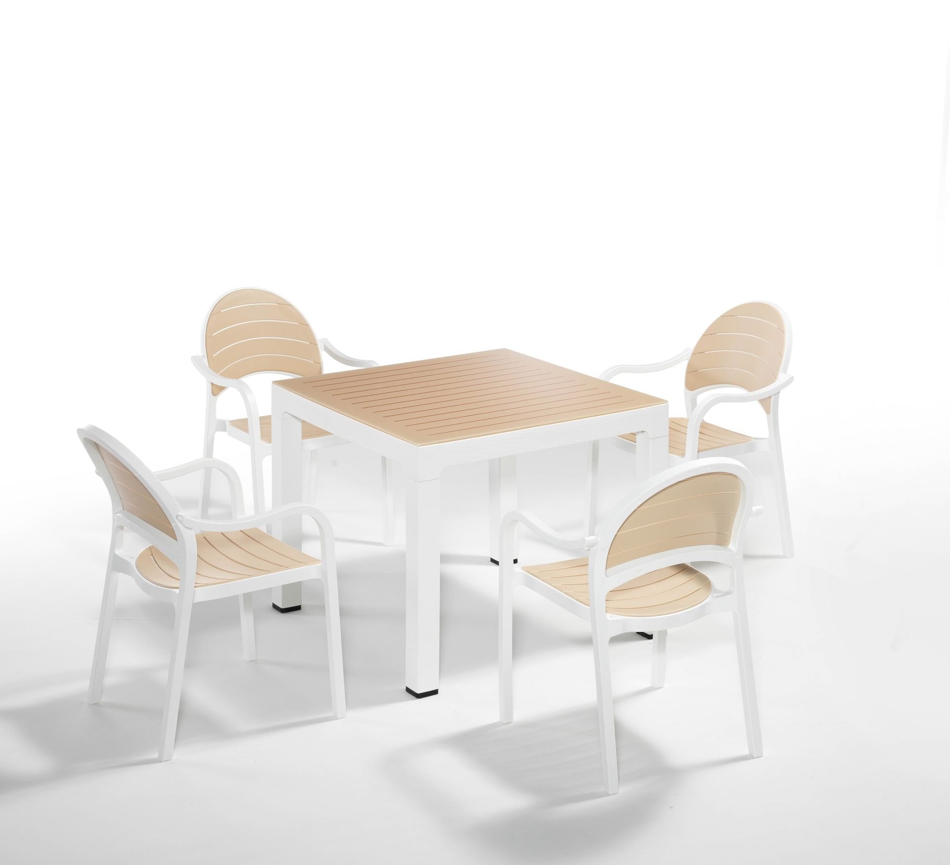 Beyaz Fil Dişi Plastik Bahçe Masa Sandalye Seti 4 Kişilik