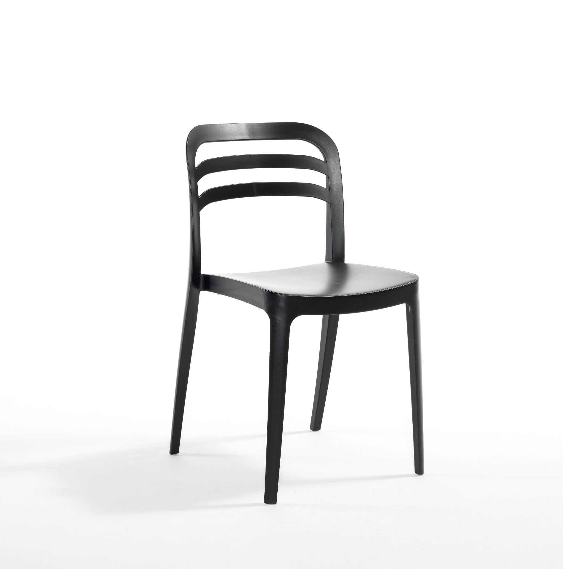 Siyah Sandalye Çok Renkli ve Çok Amaçlı Kullanım