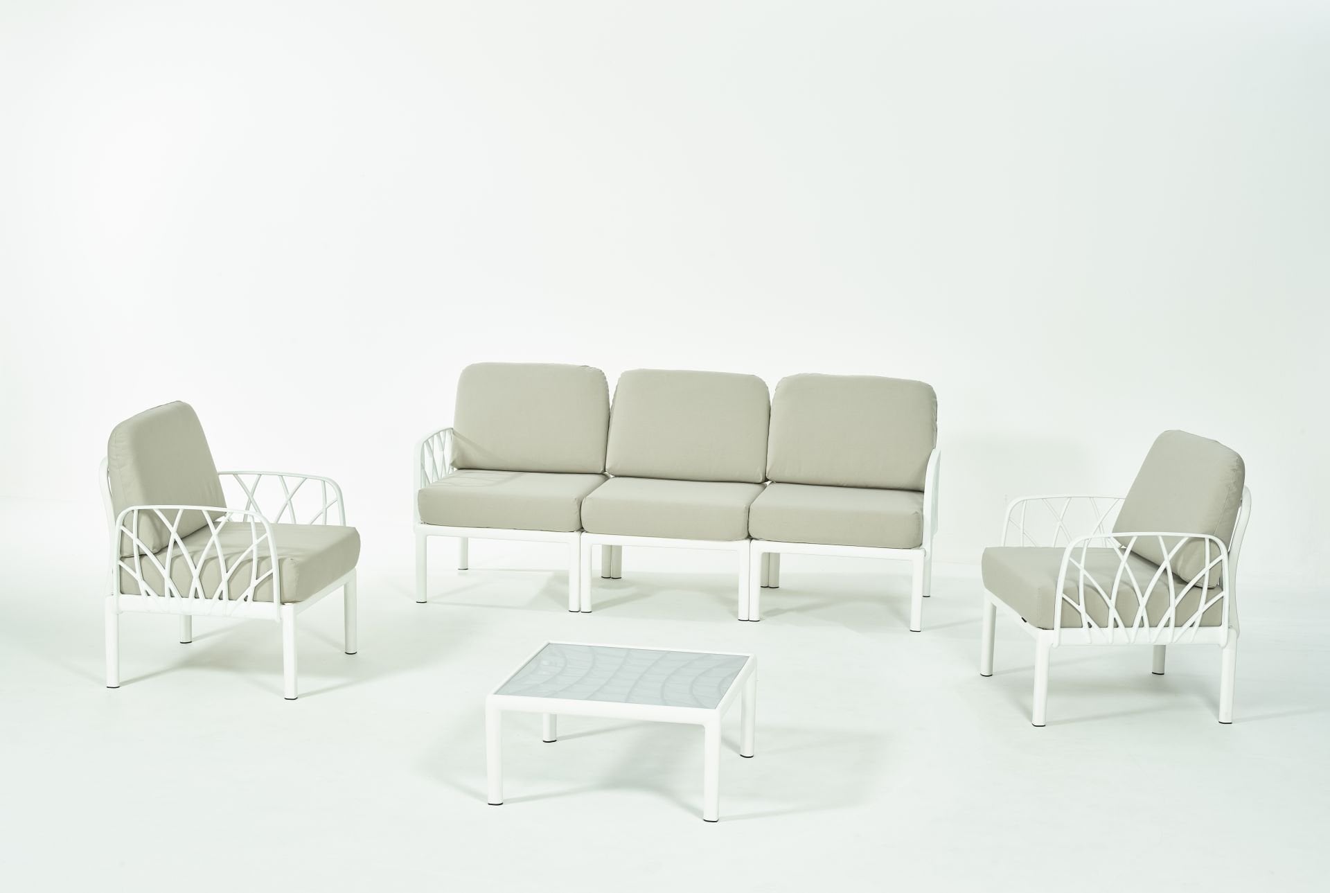 Beyaz Bej Minderli 5 Kişilik Sehpalı Bahçe Koltuk Takımı