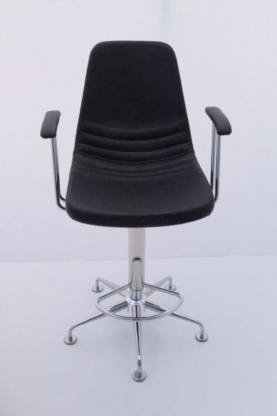 Siyah Deri Kollu Rahat Yüksek Bar Sandalye