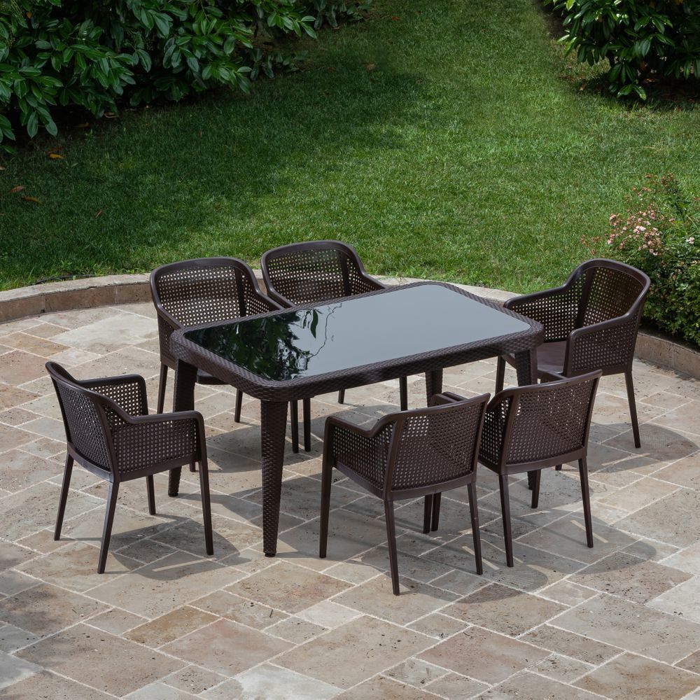 Venge Bahçe Masası ve Sandalye Takımı 90x150 cm Dikdörtgen Masa 6 Kişilik Oturma Kapasitesiyle Çeşitli Ortamlara Uyum Sağlar