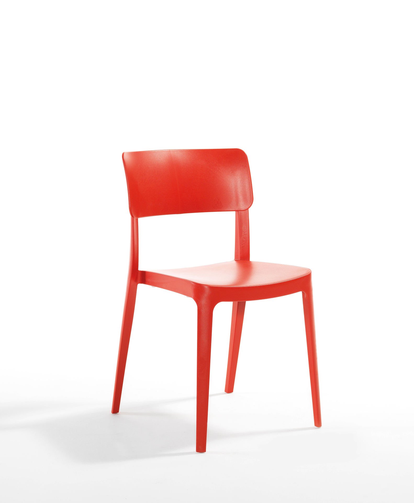 Çarpıcı Kırmızı Bahçe Sandalyesi: Mutfak ve Açık Alanlar İçin Şık Seçenek