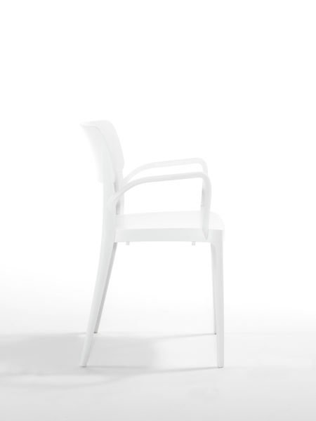 Beyaz Kollu Bahçe Sandalyesi Modelleri Mutfak Havuz Kenarı Teras ve Veranda İçin İdeal Seçenekler