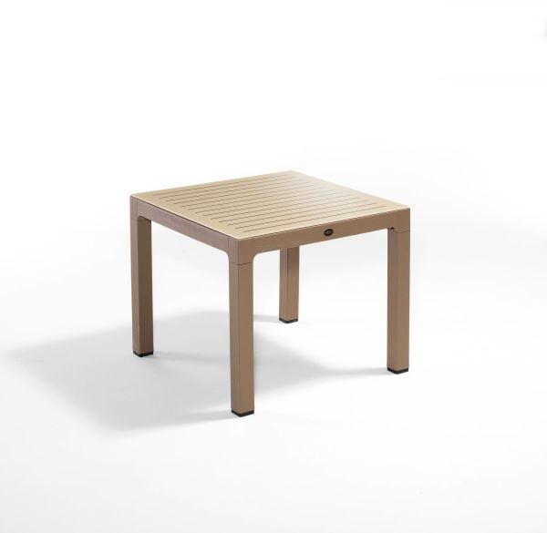 Kum Beji Rattan Bahçe Masası 90x90 cm Cappuccino Camlı Dış Mekan Kullanımına Uygun