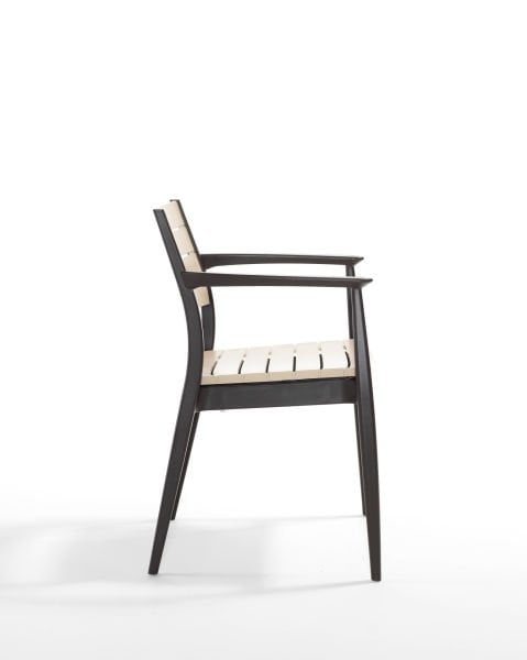 Kahverengi Cappucino Dış Mekan Sandalyesi Hafif ve İstiflenebilir Tasarım Pratik Kullanım için Uygun Bahçe Koltuğu Açık Alanlar ve Havuz Kenarı için Ideal