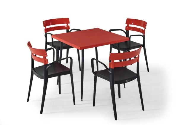 Siyah Kırmızı Bahçe Masa Sandalye Takımı 4 Kişilik 80x80 cm Kare Masa Seti Ev Bahçeleri Teras Balkon Otel Restoran ve Kafe Kullanımı İçin