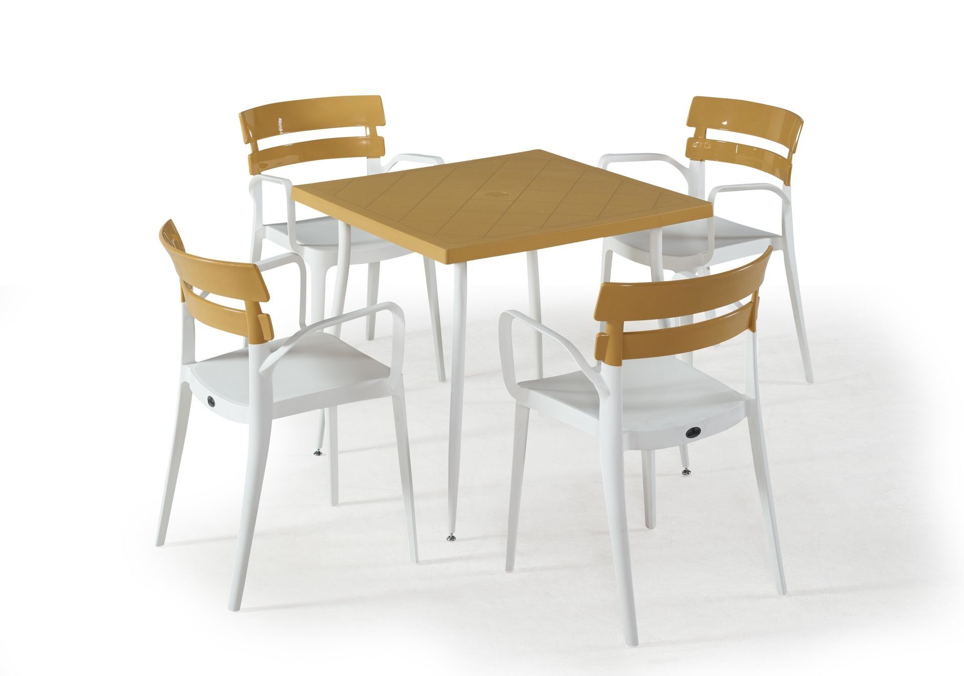 Beyaz Hardal 4 Kişilik Bahçe Masa Sandalye Takımı - 80x80 cm Kare