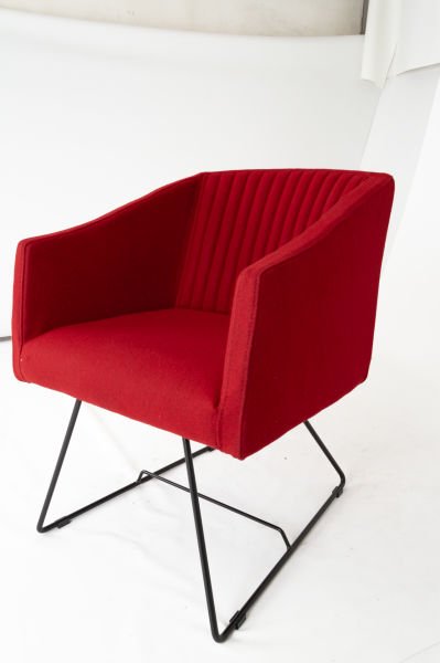 Anfora Kırmızı Kumaş Ofis Misafir Bekleme Koltuğu - Ergonomik, Siyah Metal Ayaklı, Silinebilir Kumaş
