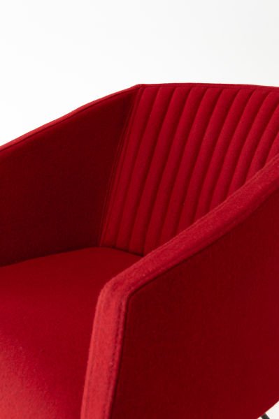 Anfora Kırmızı Kumaş Cafe Koltuğu – Şık Kayın Ağacı Konik Ayaklı, Silinebilir Kumaş Döşemeli Küçük Koltuk, Otel, Kafe, Restoran, Mutfak ve Salon için Ergonomik Sandalye, Ücretsiz Kargo