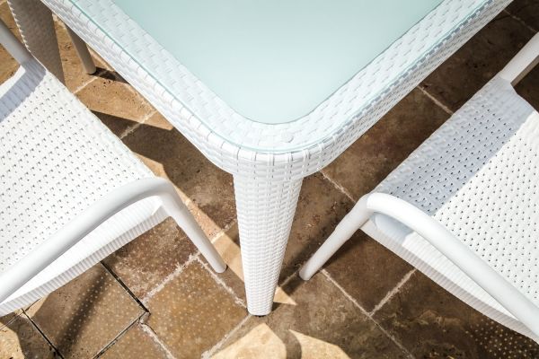 Beyaz 6 Kişilik Dış Mekan Bahçe Masa Sandalye Takımı 90x150