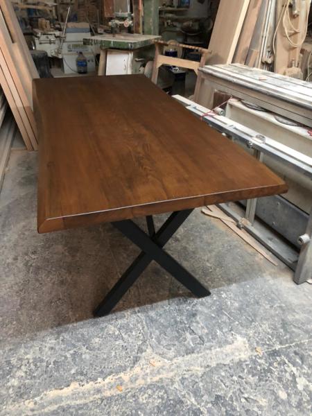 Ceviz Renk Kütük Masa 180x90 Metal Ayaklı Doğal Kenar