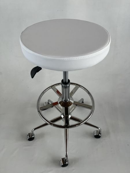Krom Ayaklı Beyaz Deri Tekerlekli Yüksek Bar Taburesi