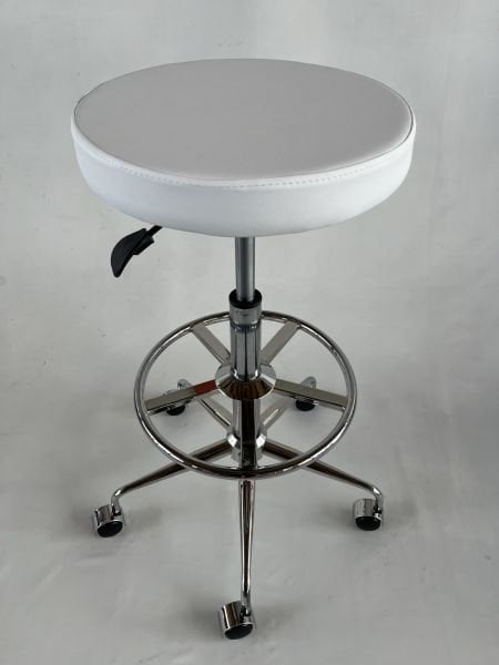Krom Ayaklı Beyaz Deri Tekerlekli Yüksek Bar Taburesi