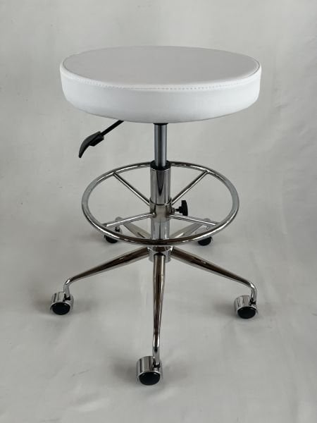 Krom Ayaklı Beyaz Deri Tekerlekli Yüksek Laboratuvar Taburesi