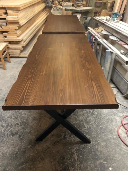 Rustik Doğal Ağaç Kütük Masa  Ceviz Rengi Üst Tabla ve Mat Siyah Çapraz Ayaklar 80x160.cm