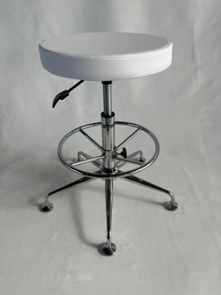 Tekerlekli Ekstra Yüksek Amortisörlü Beyaz Deri Bar Taburesi