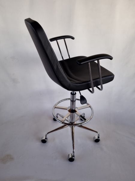 Parker Siyah Deri Tekerlekli Kollu Yüksek Bar Sandalyesi