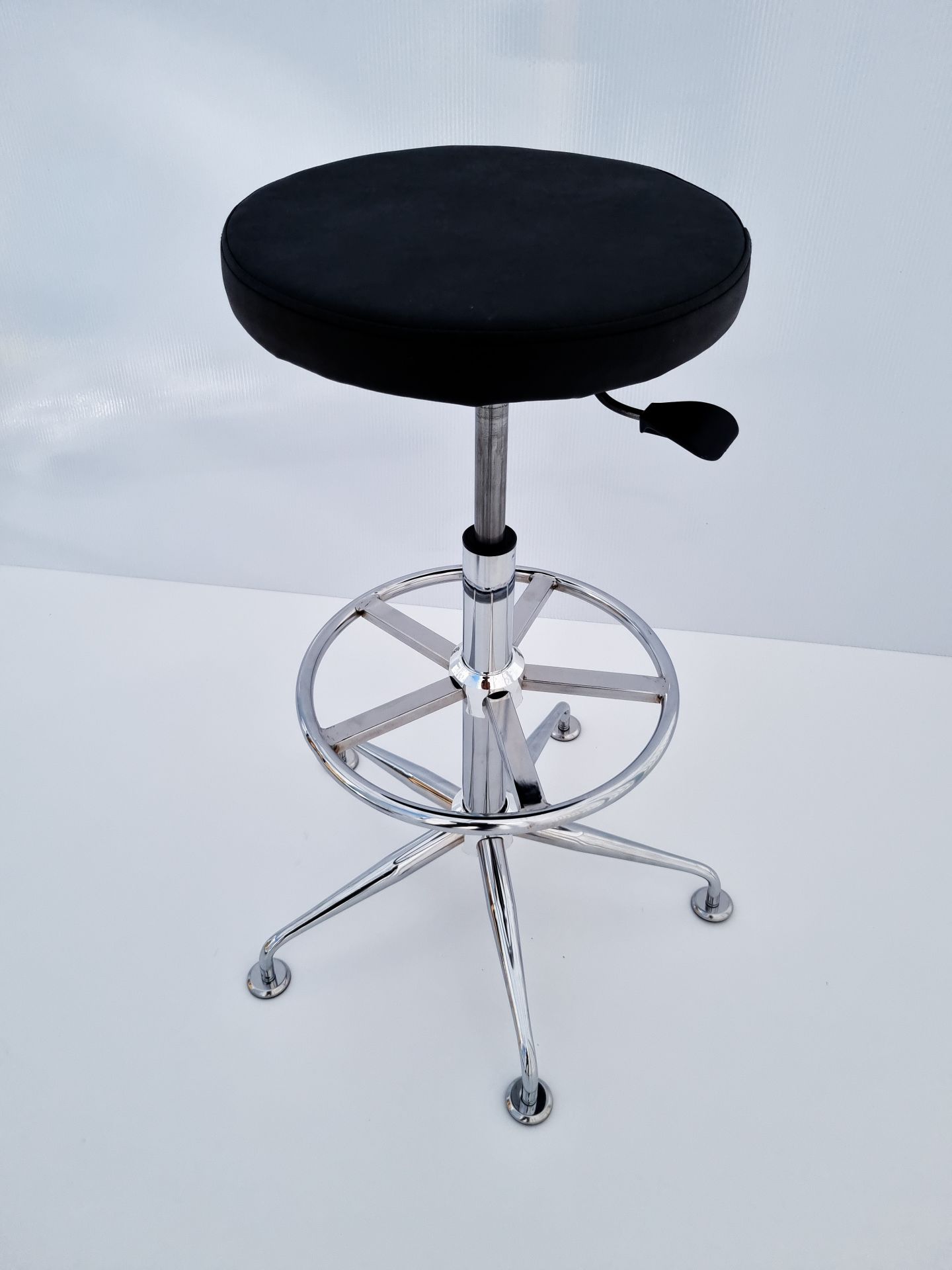 Siyah Kumaş Amortisörlü Yüksek Bar Taburesi