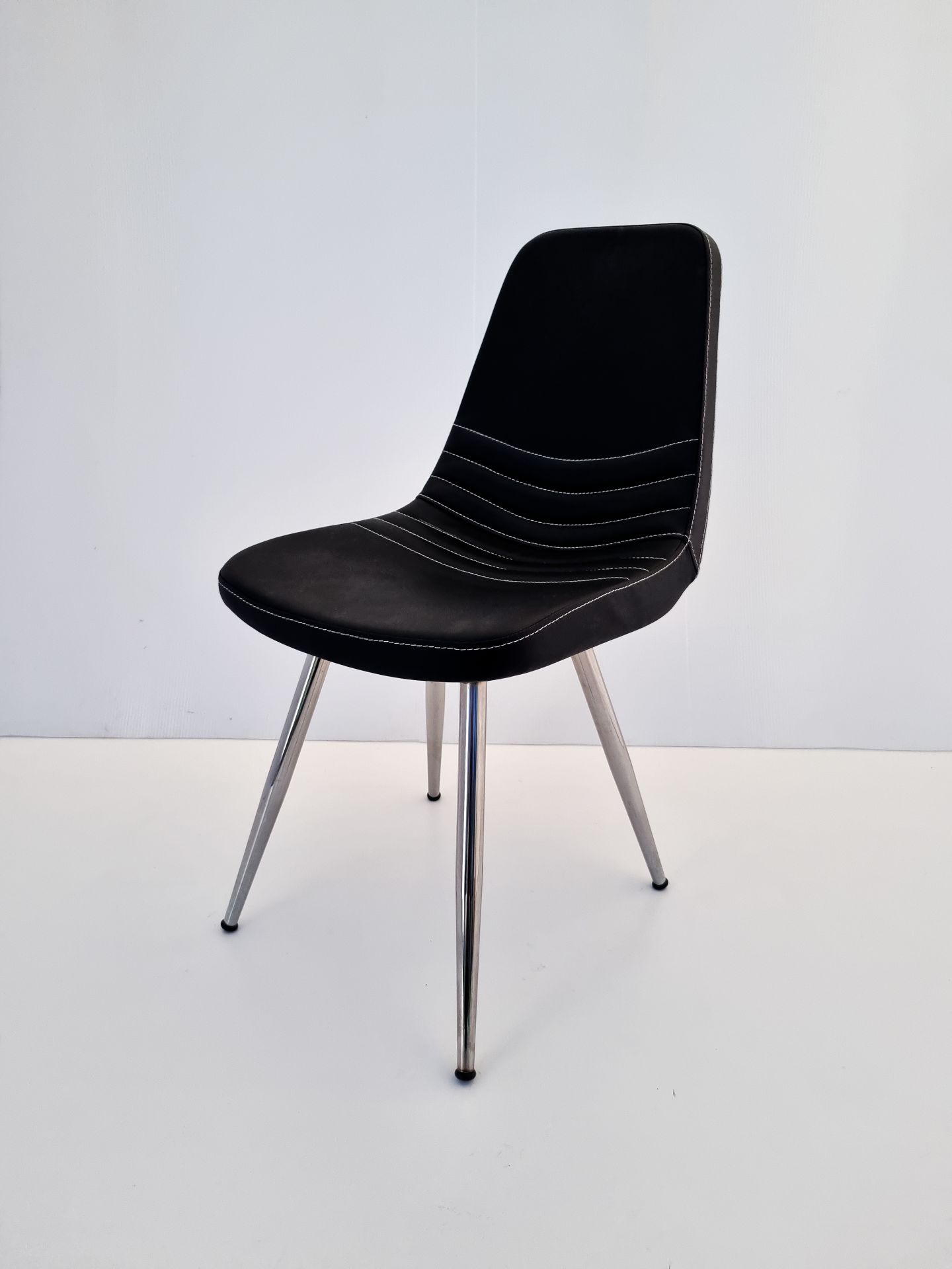 Parker Siyah Deri Sandalye | Metal Krom Ayaklı