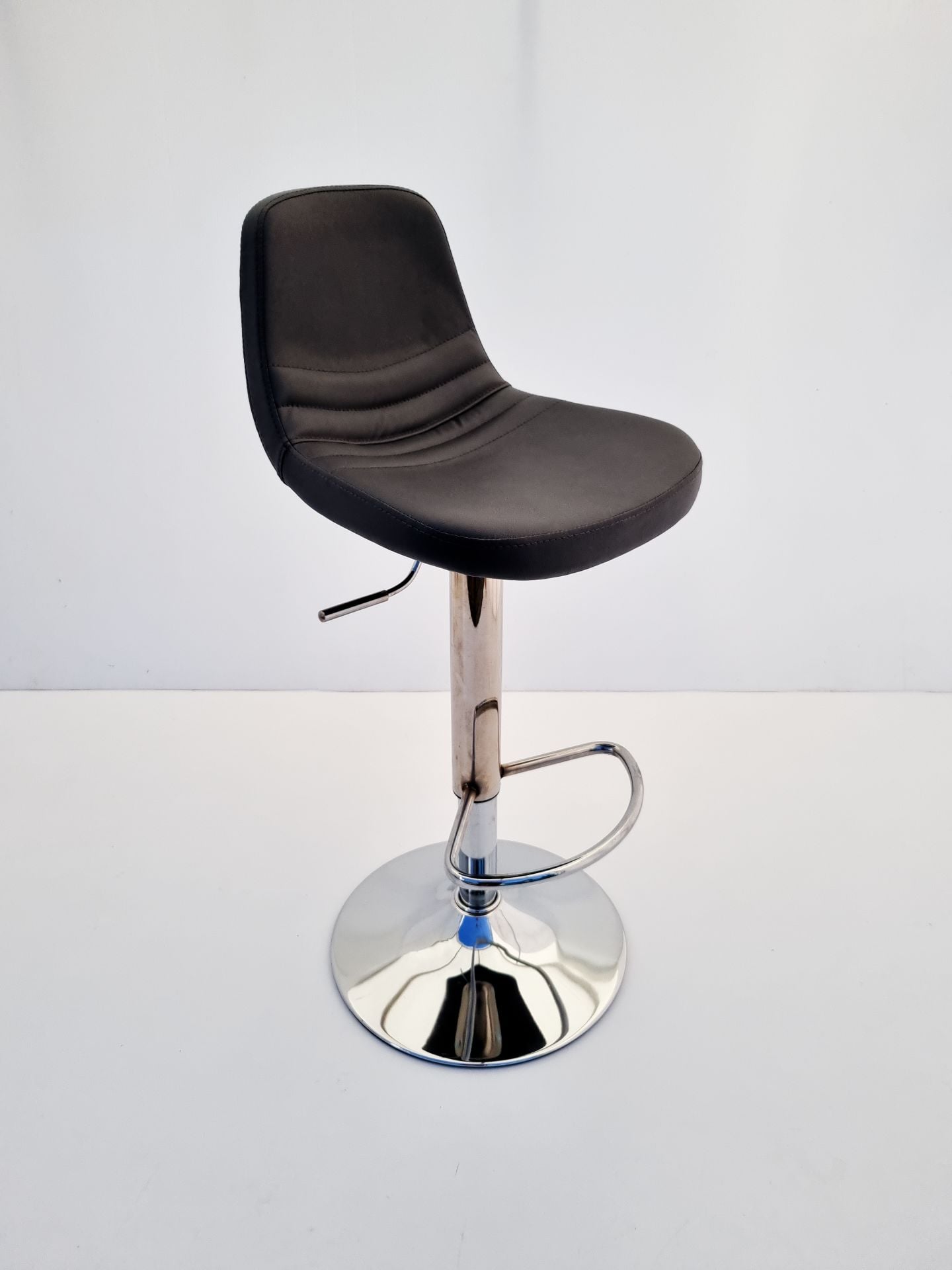 Parker Antrasit Deri Küçük Mutfak Bar Sandalyesi