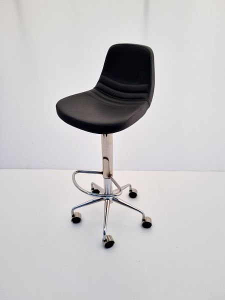 Parker Tekerlekli Antrasit Deri Küçük Yüksek Bar Sandalyesi