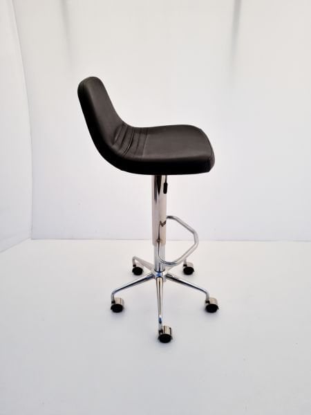 Parker Tekerlekli Siyah Deri Küçük Yüksek Bar Sandalyesi