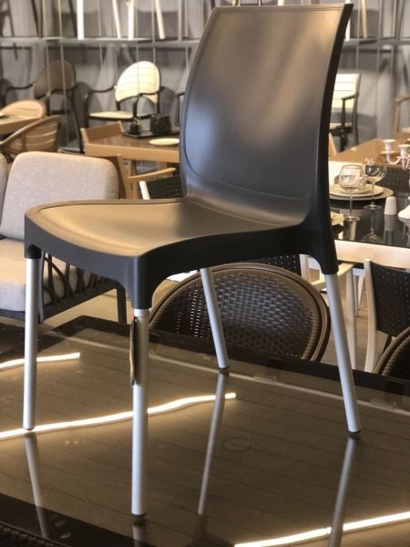 Siyah 4 Kişilik Bahçe Masa Sandalye Takımı 80x80