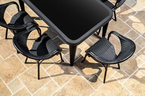 Siyah Bahçe Masa Sandalye Takımı - Açık Hava Mobilyaları: Otel, Restoran, Cafe, Ev Bahçesi, Havuz Kenarı ve Daha Fazlası İçin İdeal Çözüm