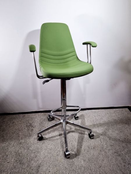 Metal Krom Tekerlekli Yeşil Deri Rahat Kollu Bar Sandalye Modelleri