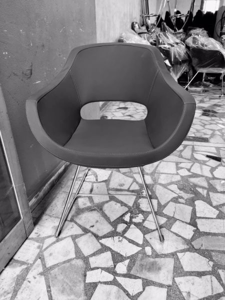 Viva Antrasit Gri Deri Rahat Ofis Bekleme Sandalye Modeli