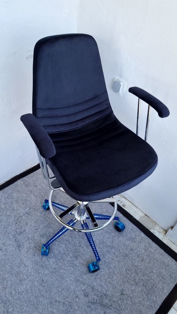 Rose Siyah Kumaş Tekerlekli Bar Sandalyesi