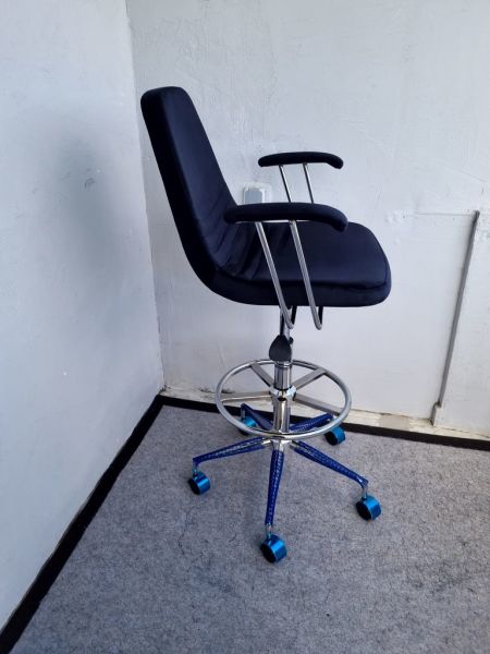 Rose Siyah Kumaş Tekerlekli Bar Sandalyesi