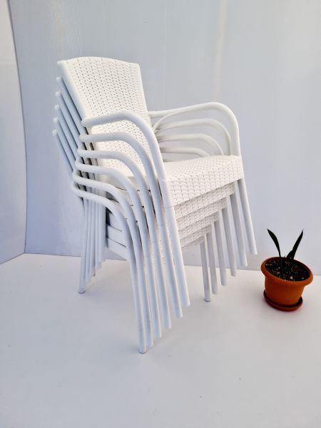 Set Halinde 6 Adet Beyaz Polipropilen Plastik Bahçe Sandalyesi