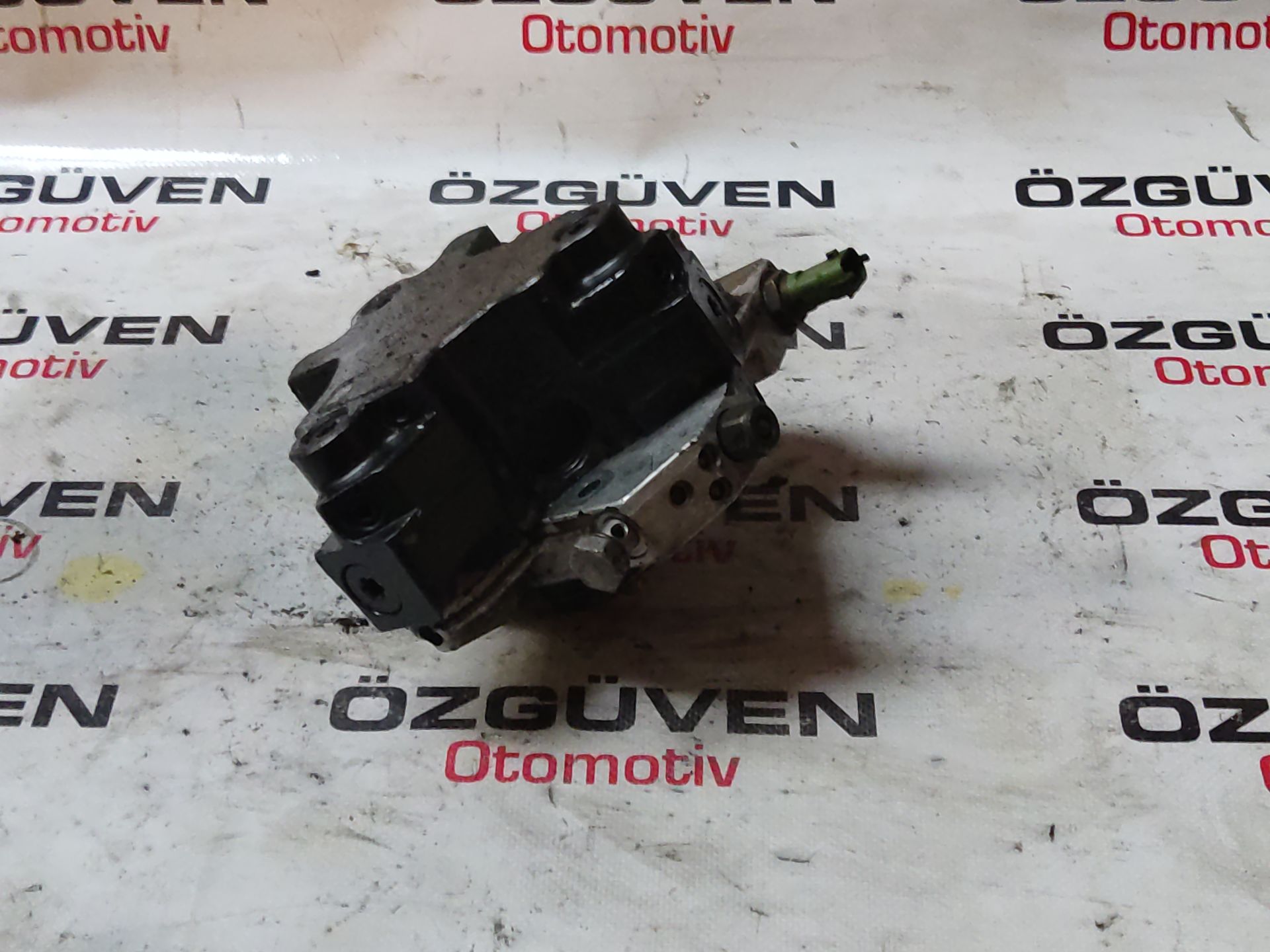 Volvo S80 2.4 D5 Mazot Pompası